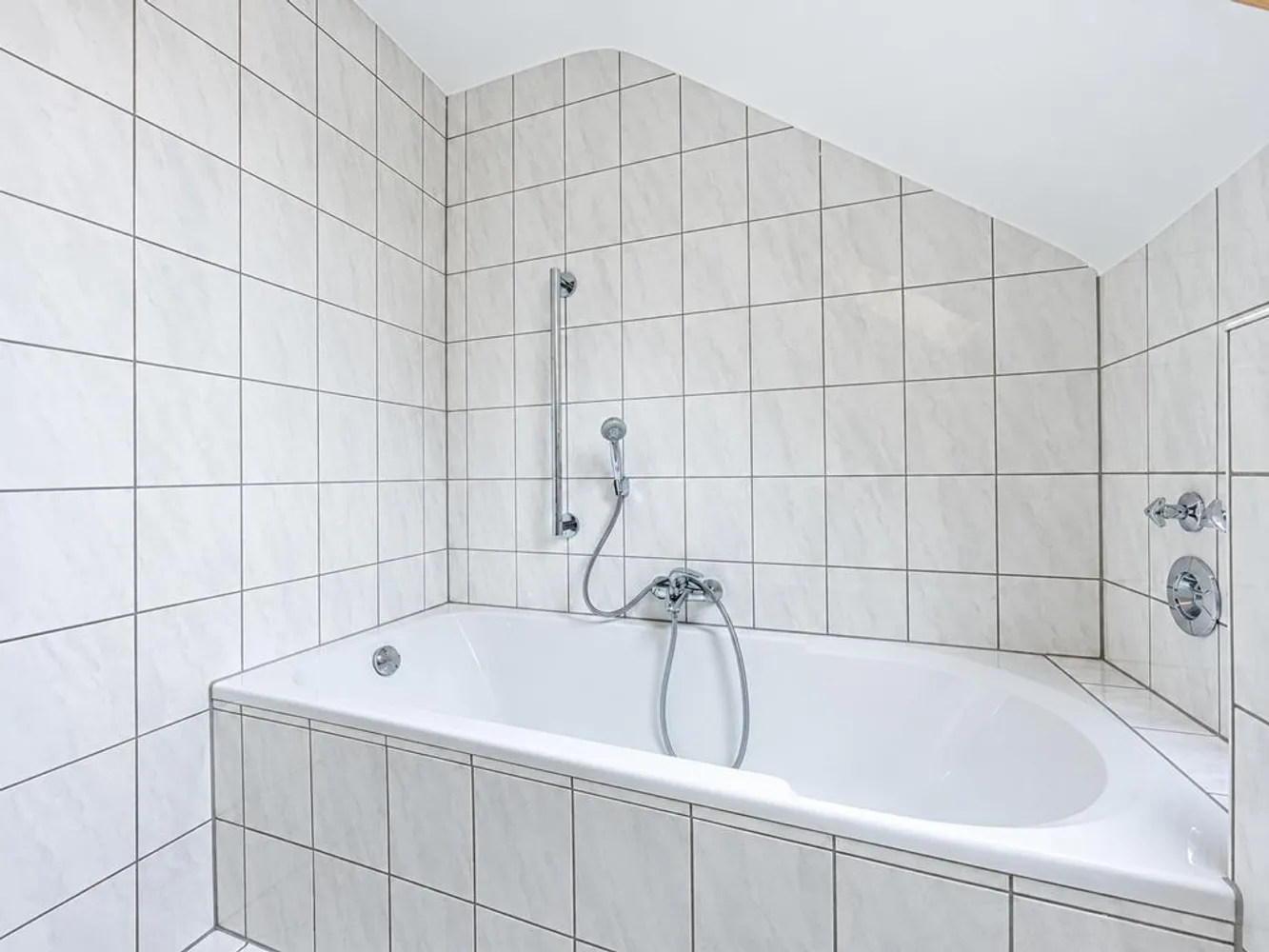 2 Zimmer Wohnung mit 58 m² in Karlsruhe – Bild 3