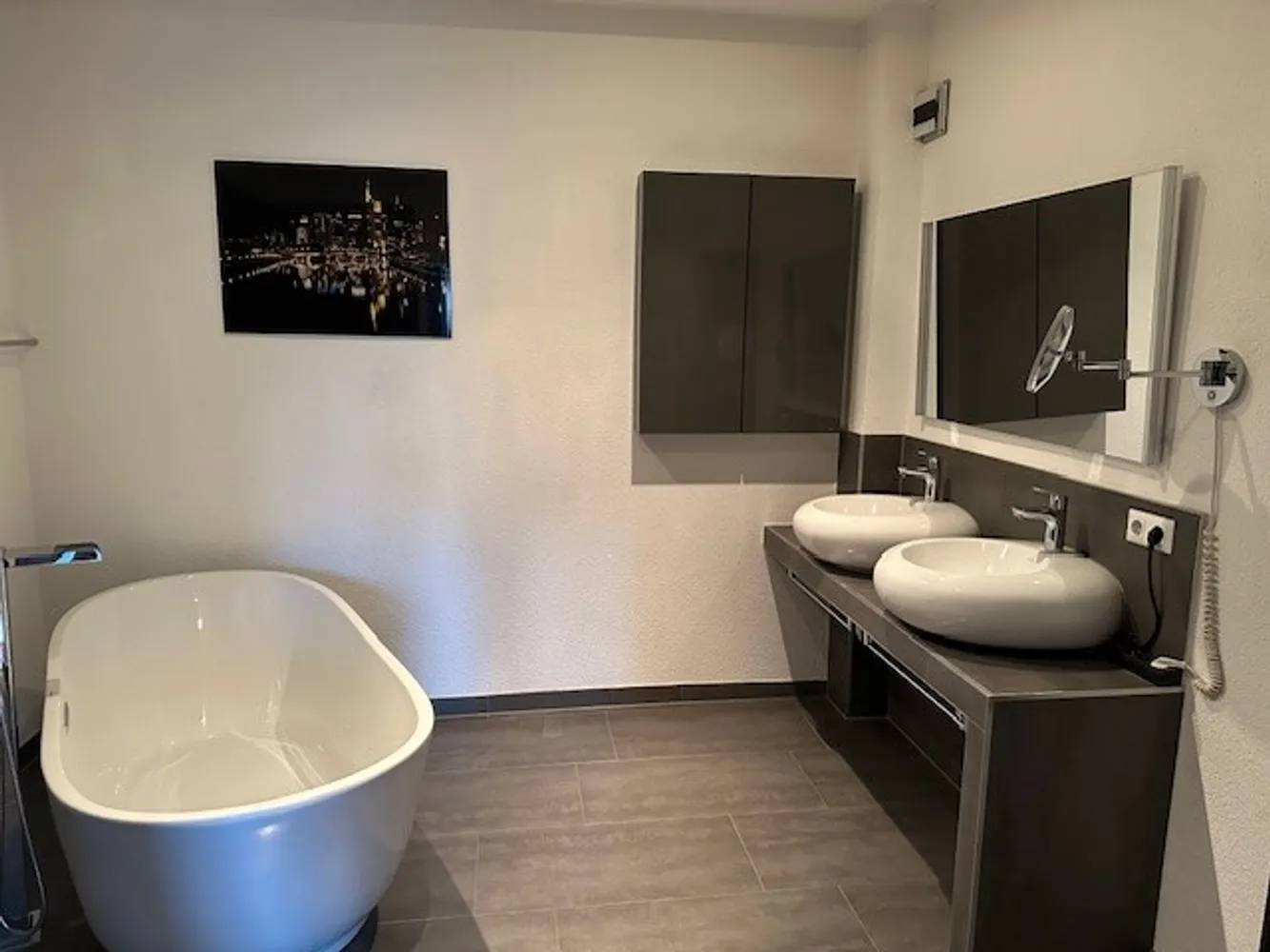 4 Zimmer Wohnung mit 143 m² in Frankfurt am Main – Bild 12