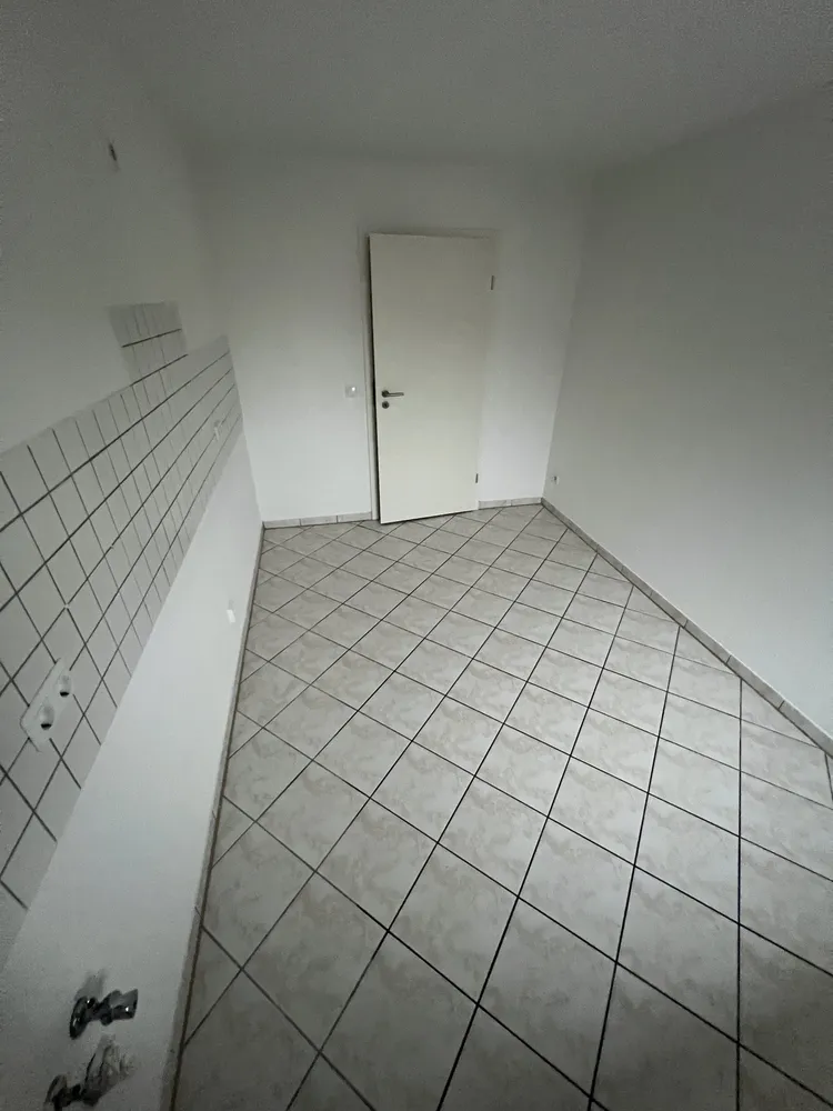 5 Zimmer Wohnung mit 119 m² in Chemnitz – Bild 2