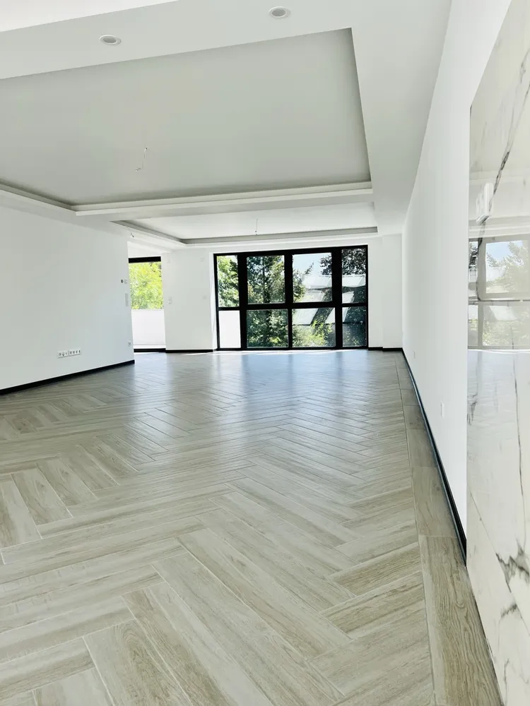 2 Zimmer Wohnung mit 87 m² in Krefeld – Bild 1