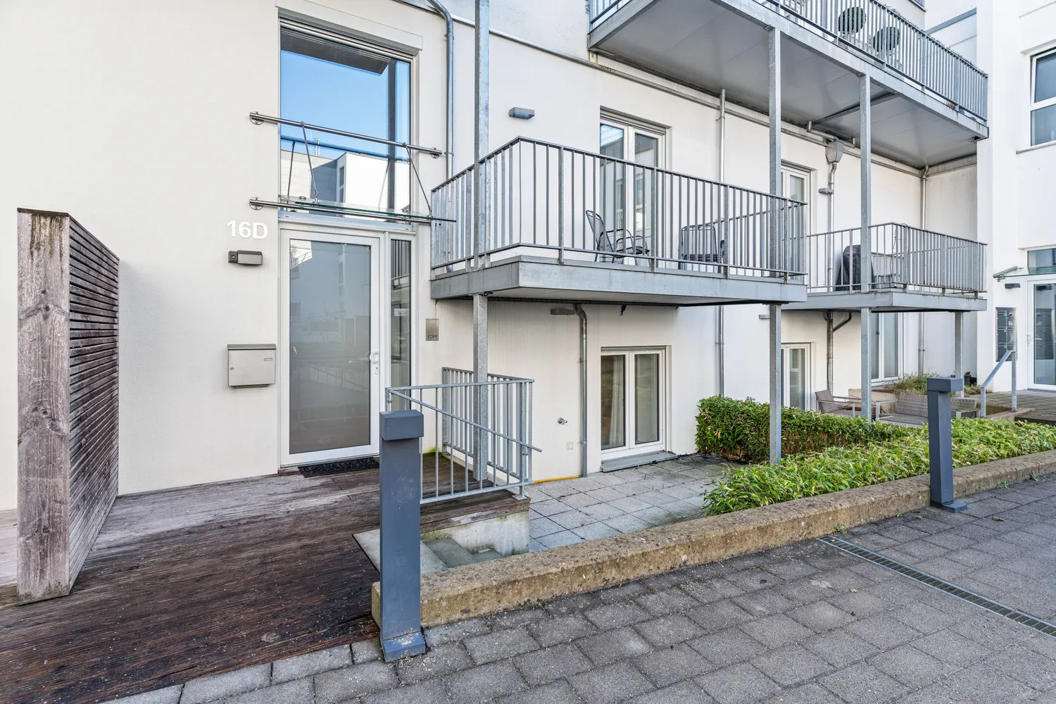 2 Zimmer Wohnung mit 102 m² in Aachen – Bild 2