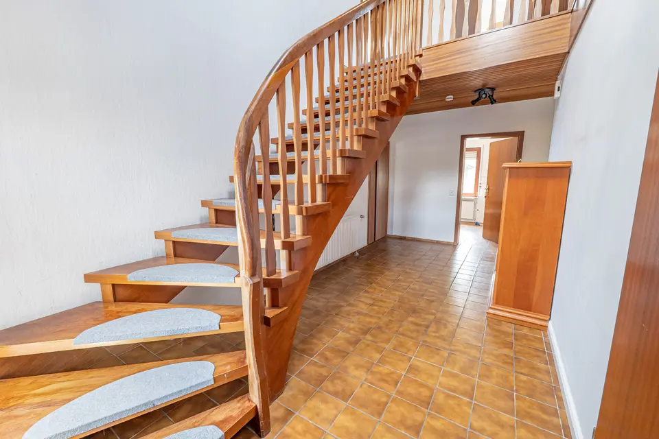 8 Zimmer Haus mit 233 m² in Stade – Bild 4