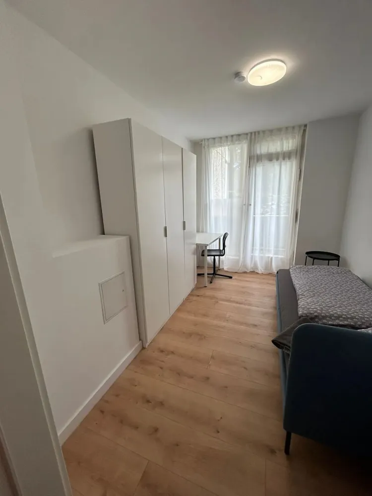 Shared room with 10 m² in Munich – Photo 3