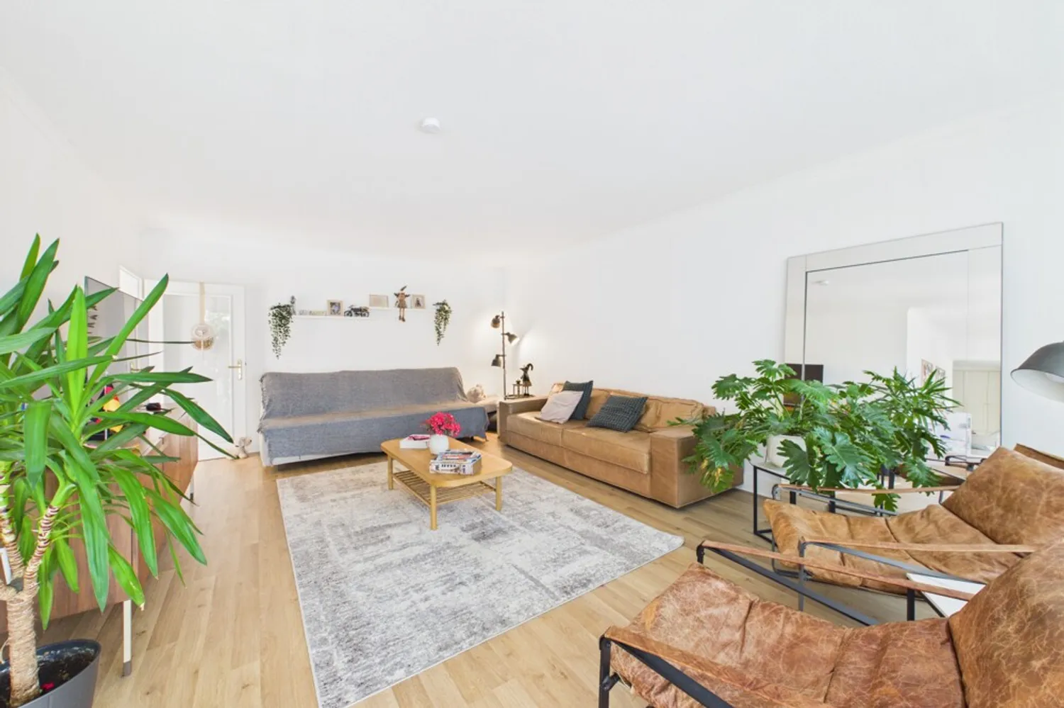 5 Zimmer Wohnung mit 138 m² in Düsseldorf – Bild 2