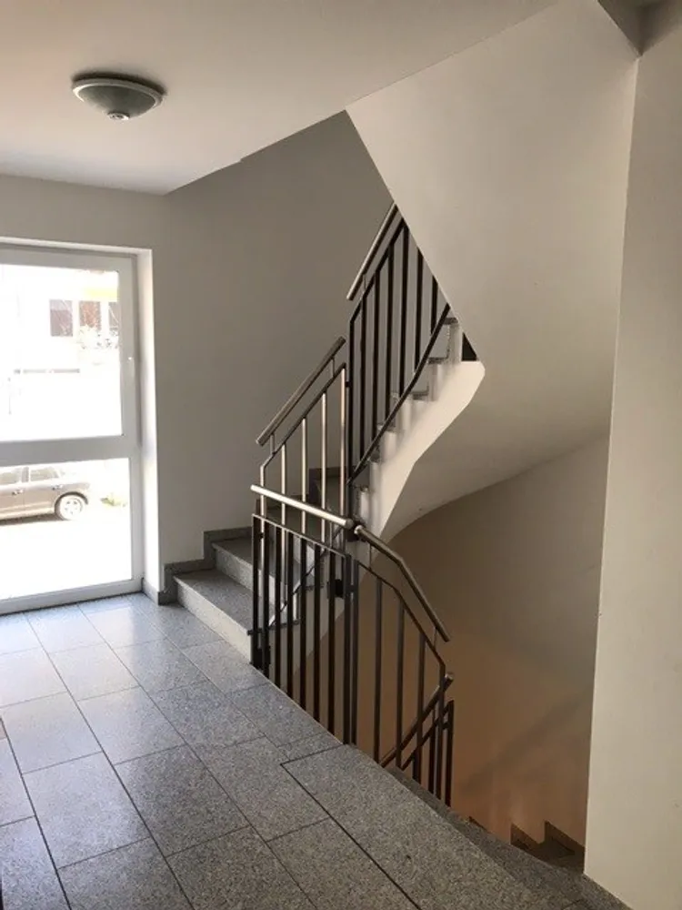 2 Zimmer Wohnung mit 69 m² in Düsseldorf – Bild 4