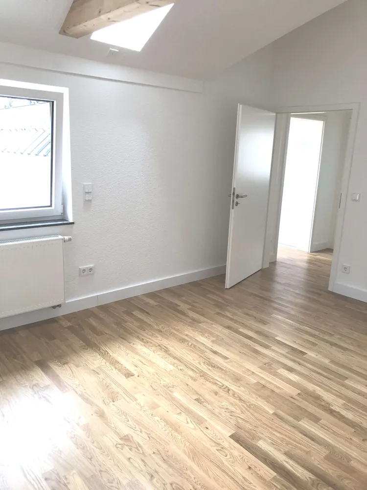 2 Zimmer Wohnung mit 81 m² in Frankfurt am Main – Bild 7