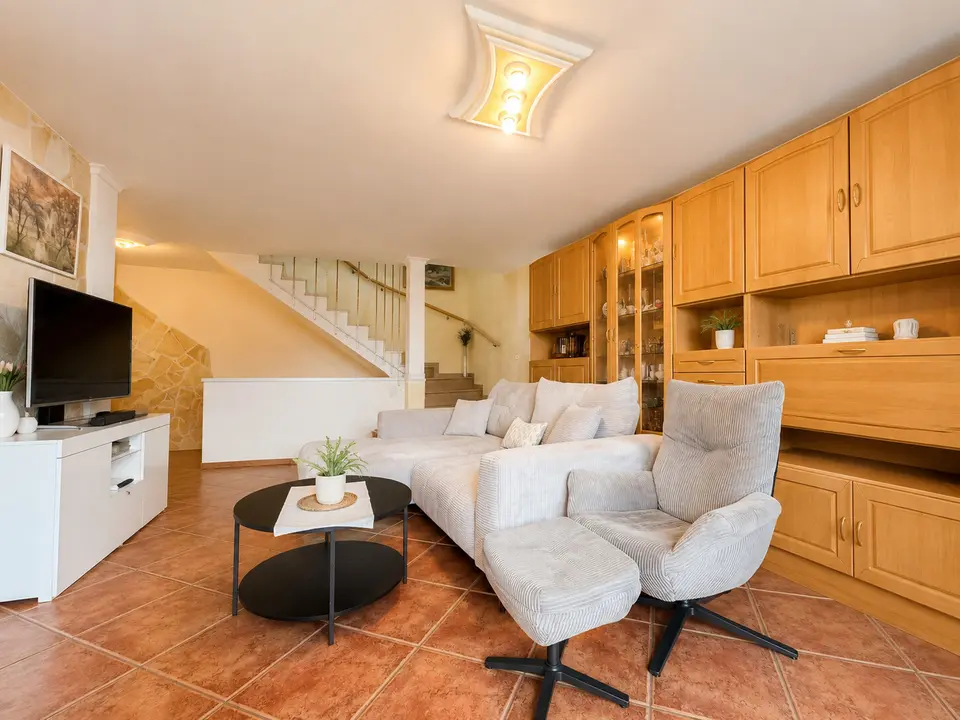 5 Zimmer Haus mit 131 m² in Herrenberg – Bild 1