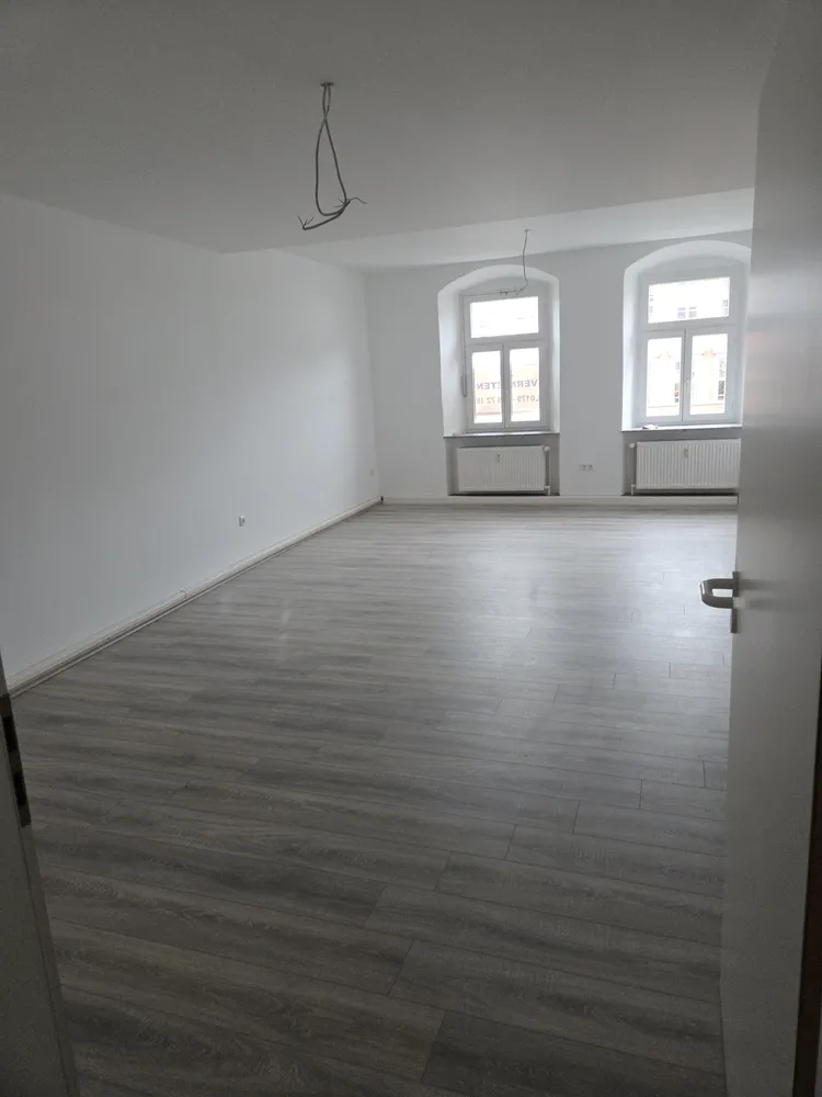 4 Zimmer Wohnung mit 165 m² in Hof – Bild 2