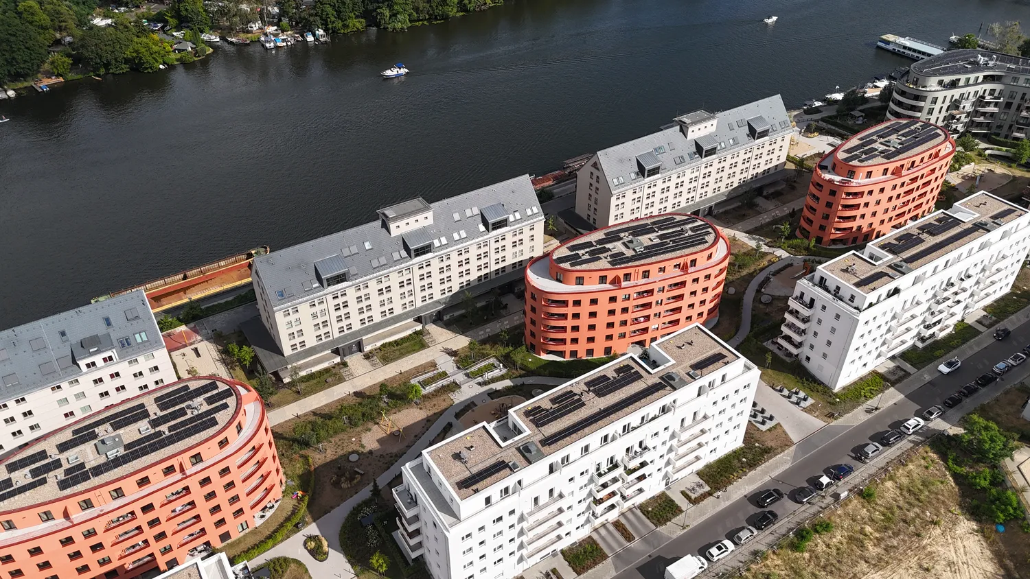 3 Zimmer Wohnung mit 99 m² in Berlin – Bild 2