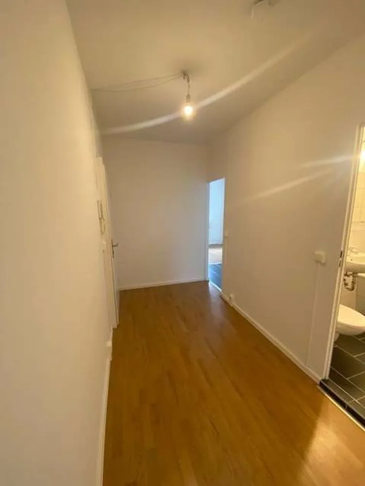 4 Zimmer Wohnung mit 65 m² in Halle (Saale) – Bild 2