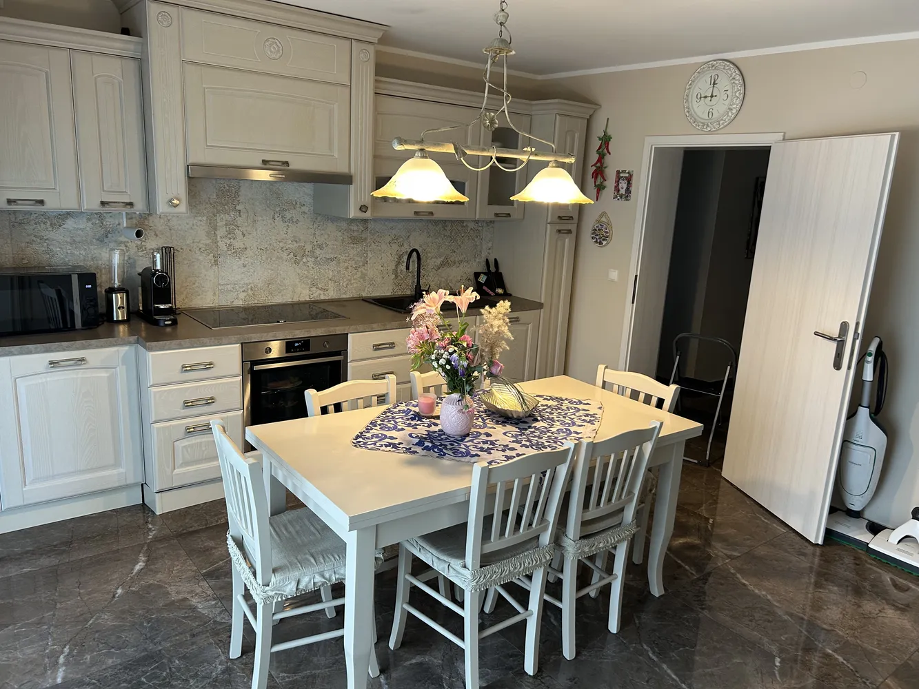 4 room apartment with 92 m² in Mannheim – Photo 2