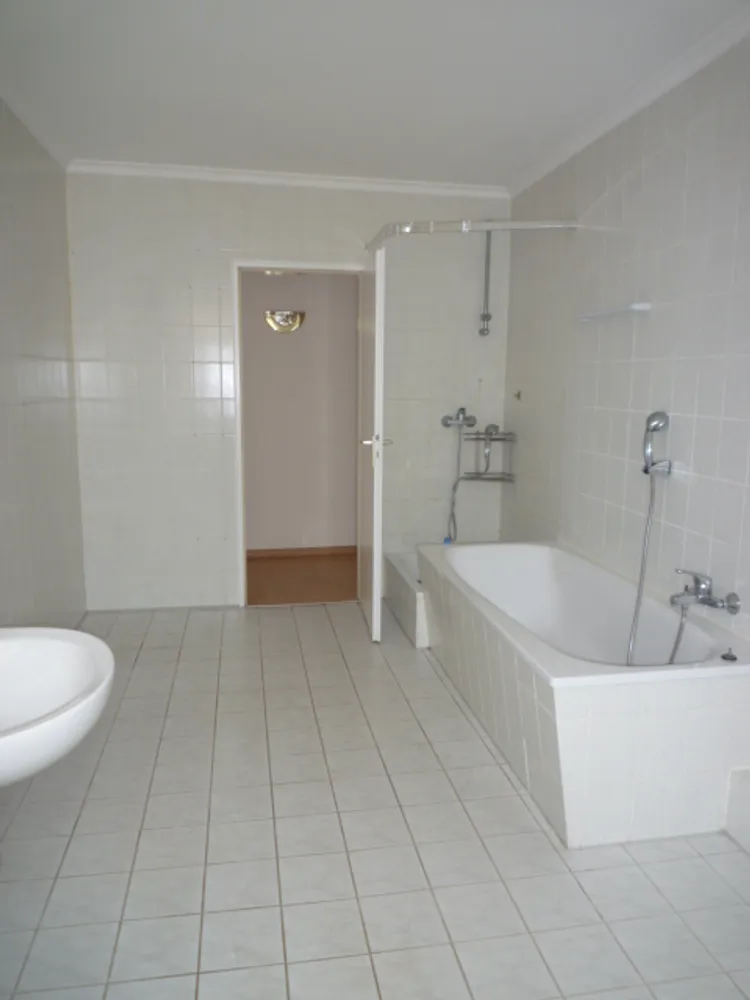 3 Zimmer Wohnung mit 108 m² in Wiesbaden – Bild 8