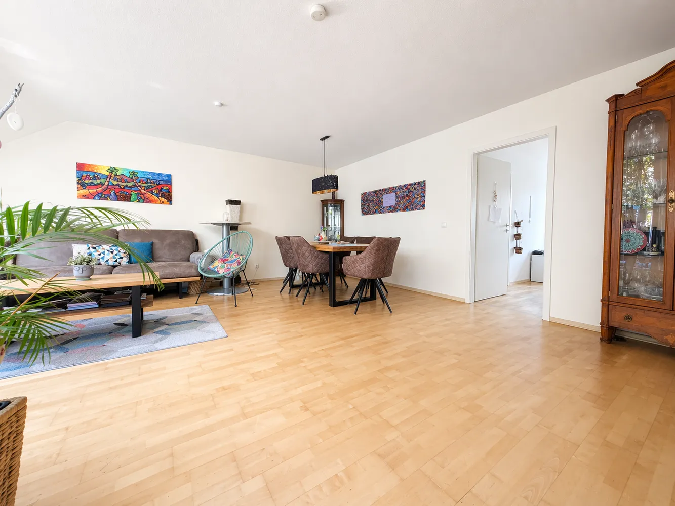 4 Zimmer Wohnung mit 115 m² in Köln – Bild 1