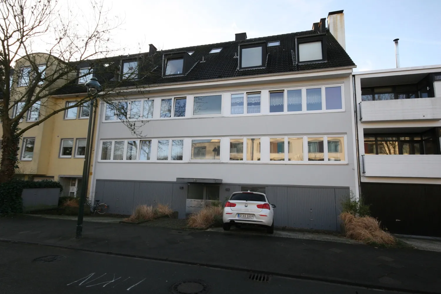 3 Zimmer Wohnung mit 79 m² in Düsseldorf – Bild 1