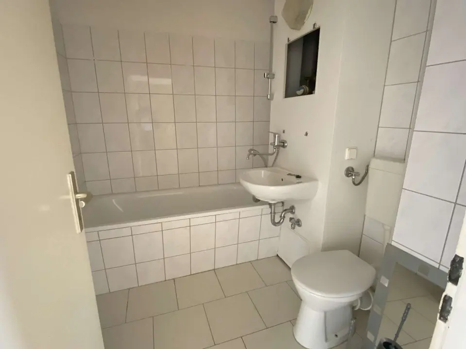 3 Zimmer Wohnung mit 57 m² in Halle (Saale) – Bild 5