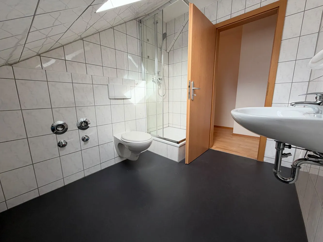 2 Zimmer Wohnung mit 48 m² in Halle (Saale) – Bild 11