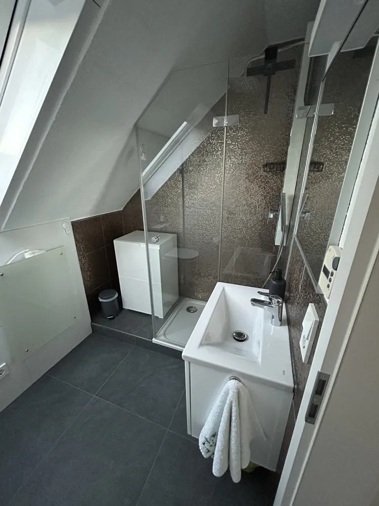1 room apartment with 35 m² in Stuttgart – Photo 6