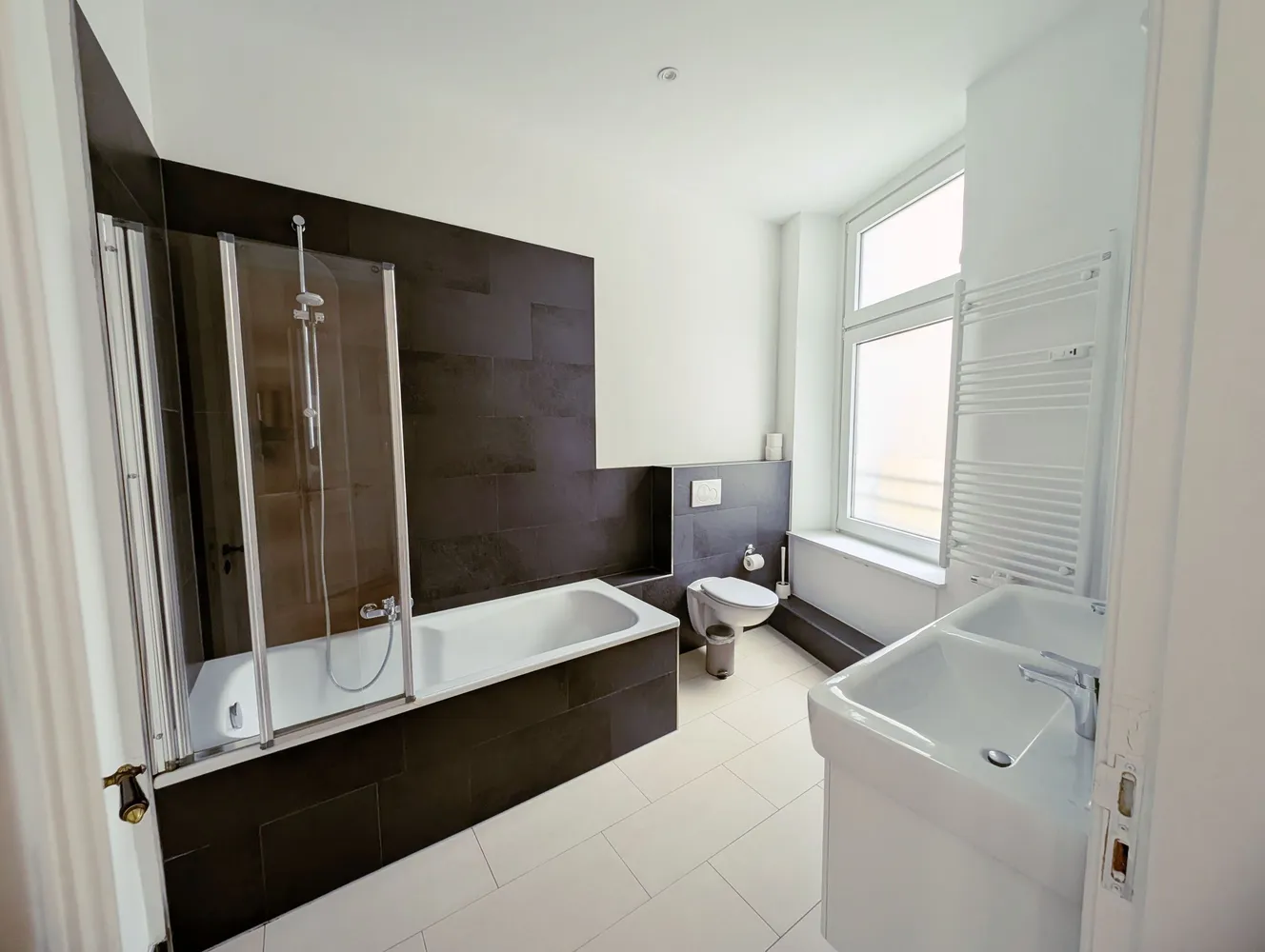 4 Zimmer Wohnung mit 129 m² in Hamburg – Bild 9