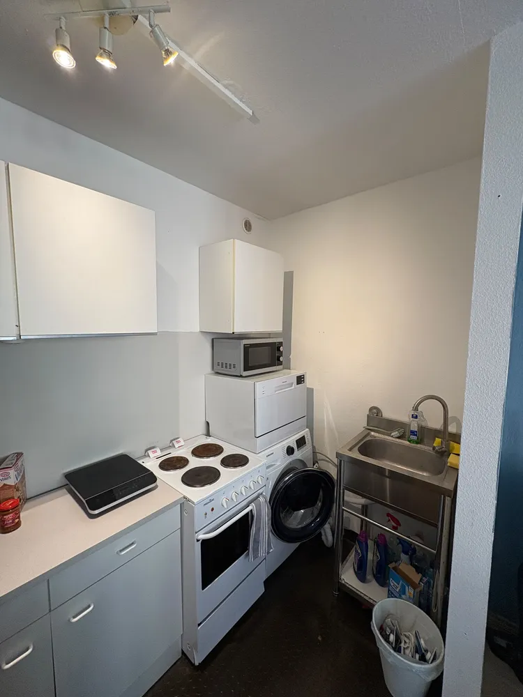 1 Zimmer Wohnung mit 30 m² in Köln – Bild 4
