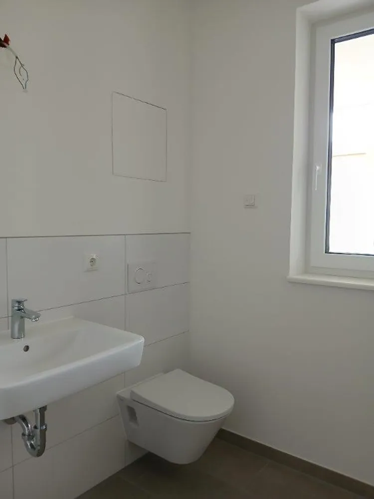2 Zimmer Wohnung mit 55 m² in Stralsund – Bild 2