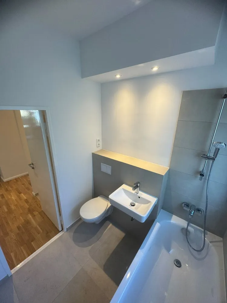 3 room apartment with 70 m² in Berlin – Photo 10