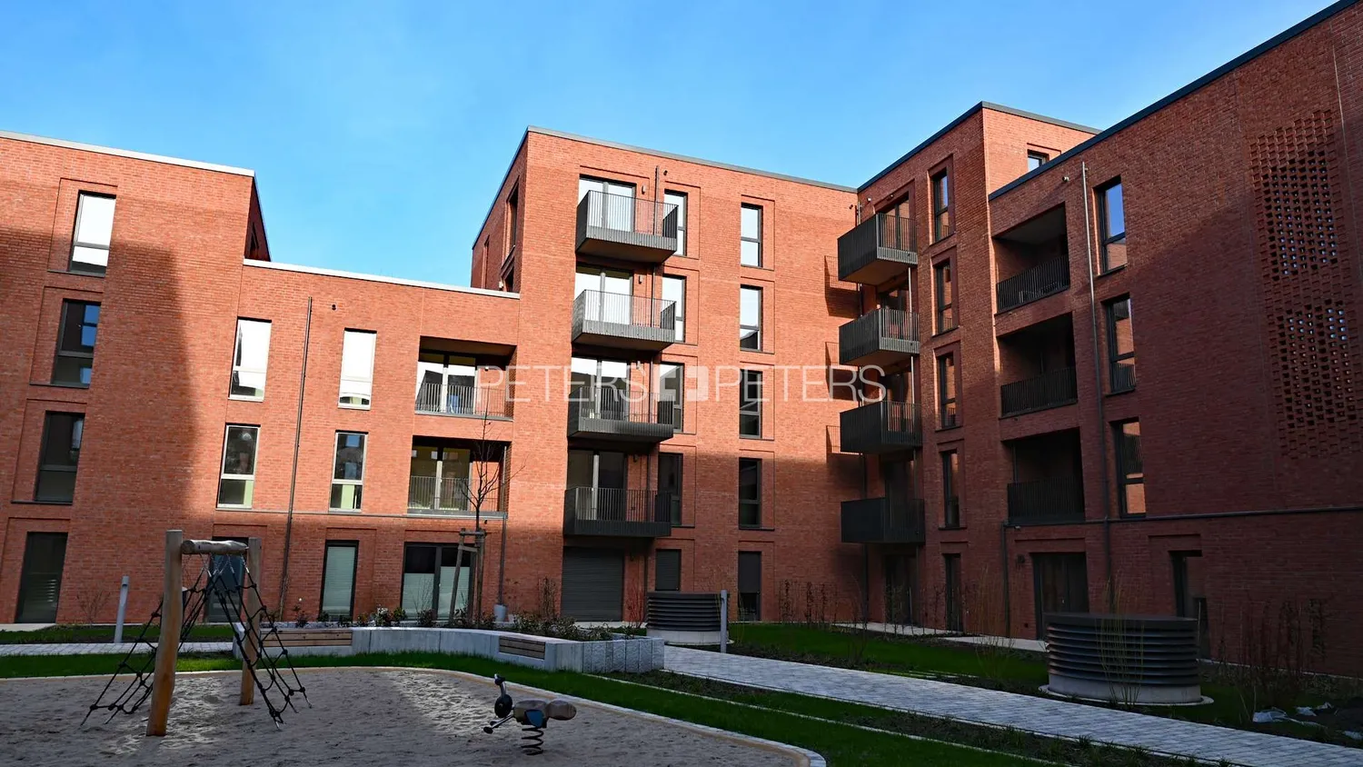 2 Zimmer Wohnung mit 60 m² in Hamburg – Bild 1