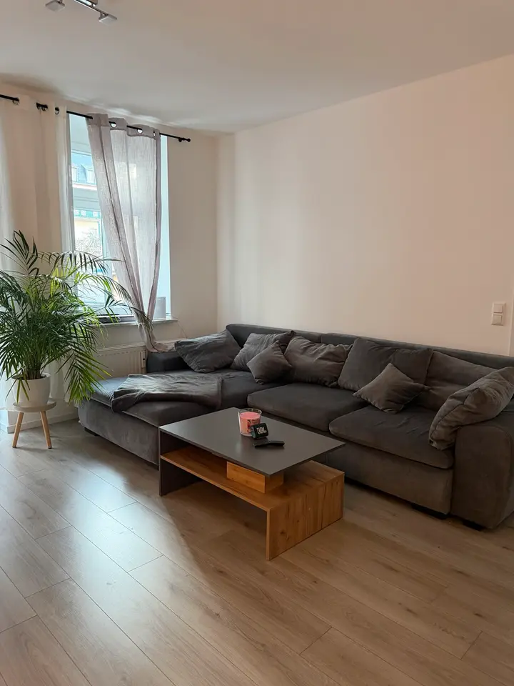2 Zimmer Wohnung mit 65 m² in Zwickau – Bild 1