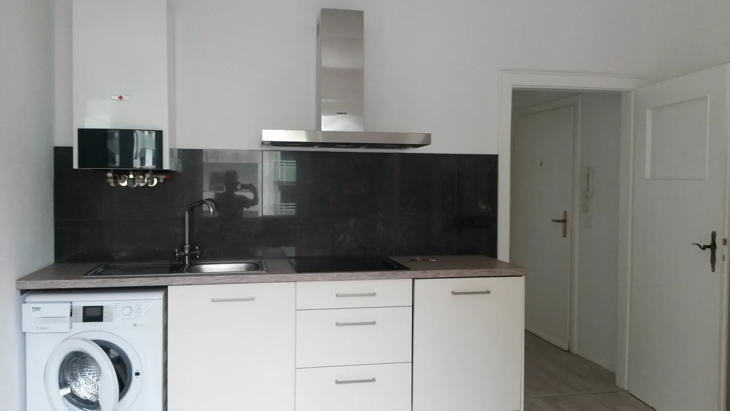 2 room apartment with 75 m² in Düsseldorf – Photo 2