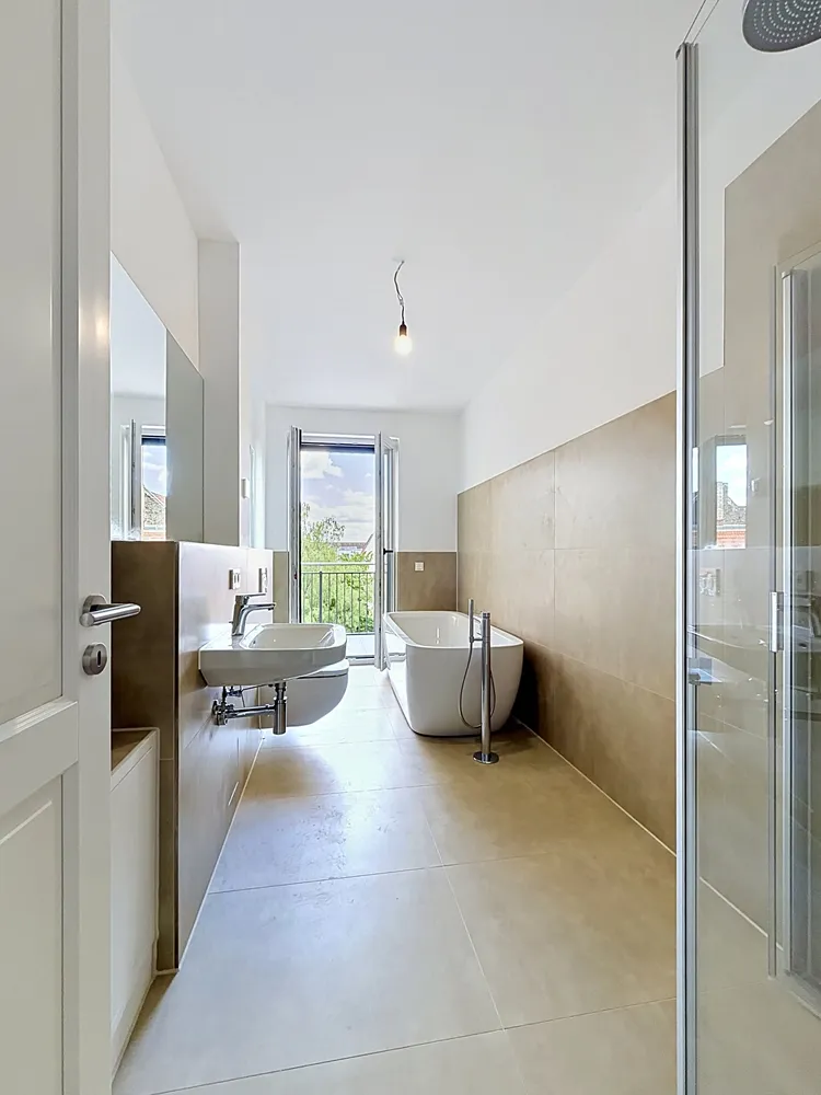 4 Zimmer Wohnung mit 132 m² in Berlin – Bild 7