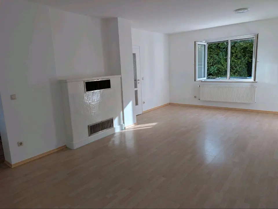 7 Zimmer Haus mit 142 m² in Landshut – Bild 1