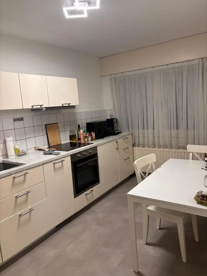 2 Zimmer Wohnung mit 62 m² in Köln – Bild 6