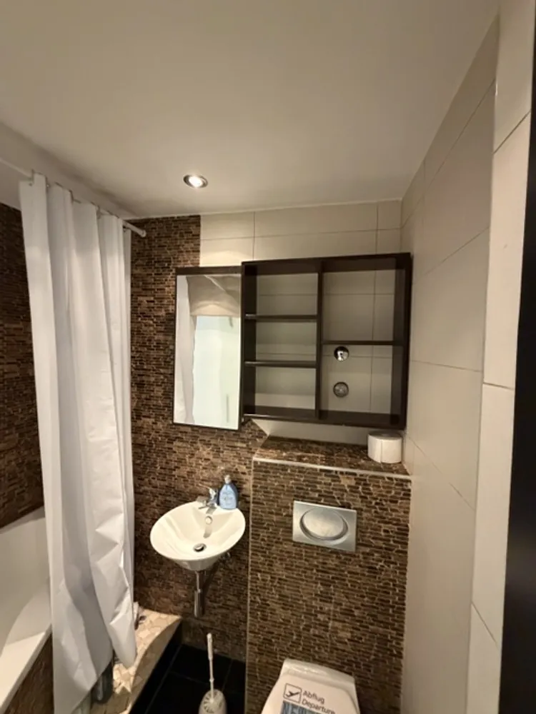 1 room apartment with 50 m² in Berlin – Photo 4