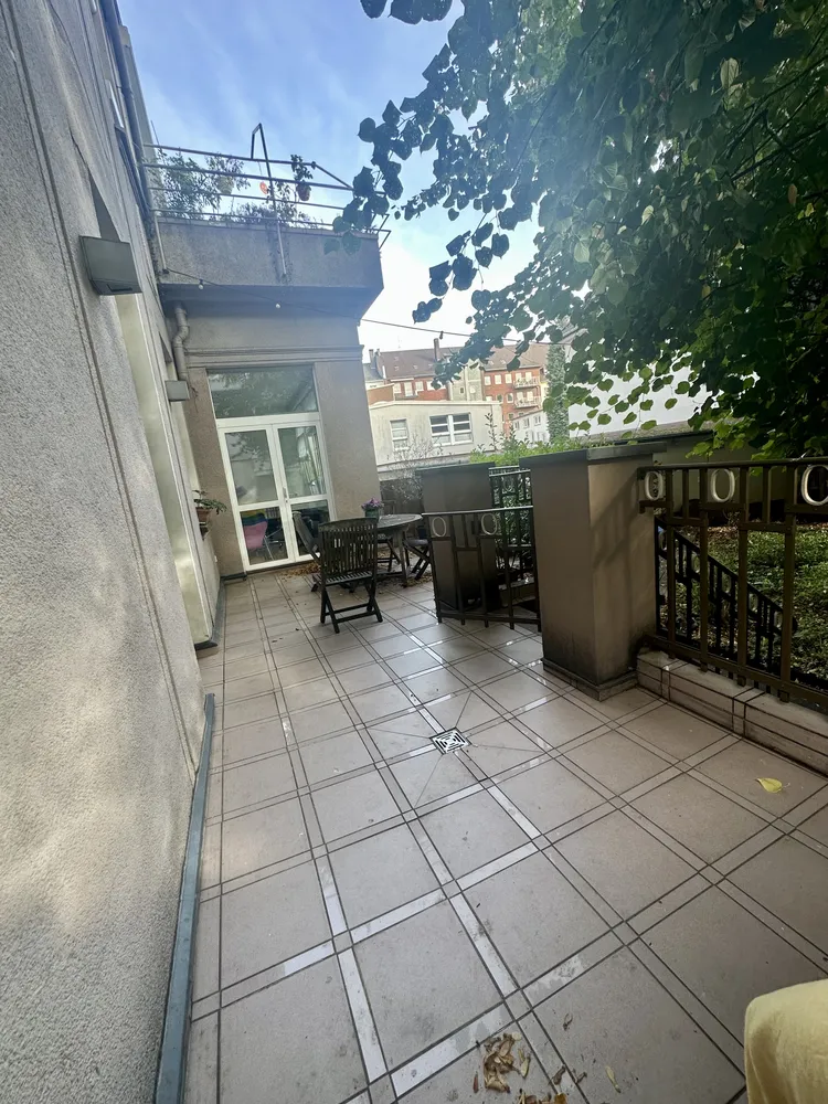 3 Zimmer Wohnung mit 145 m² in Essen – Bild 2