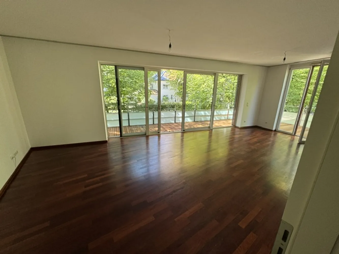 3 Zimmer Wohnung mit 118 m² in München – Bild 3