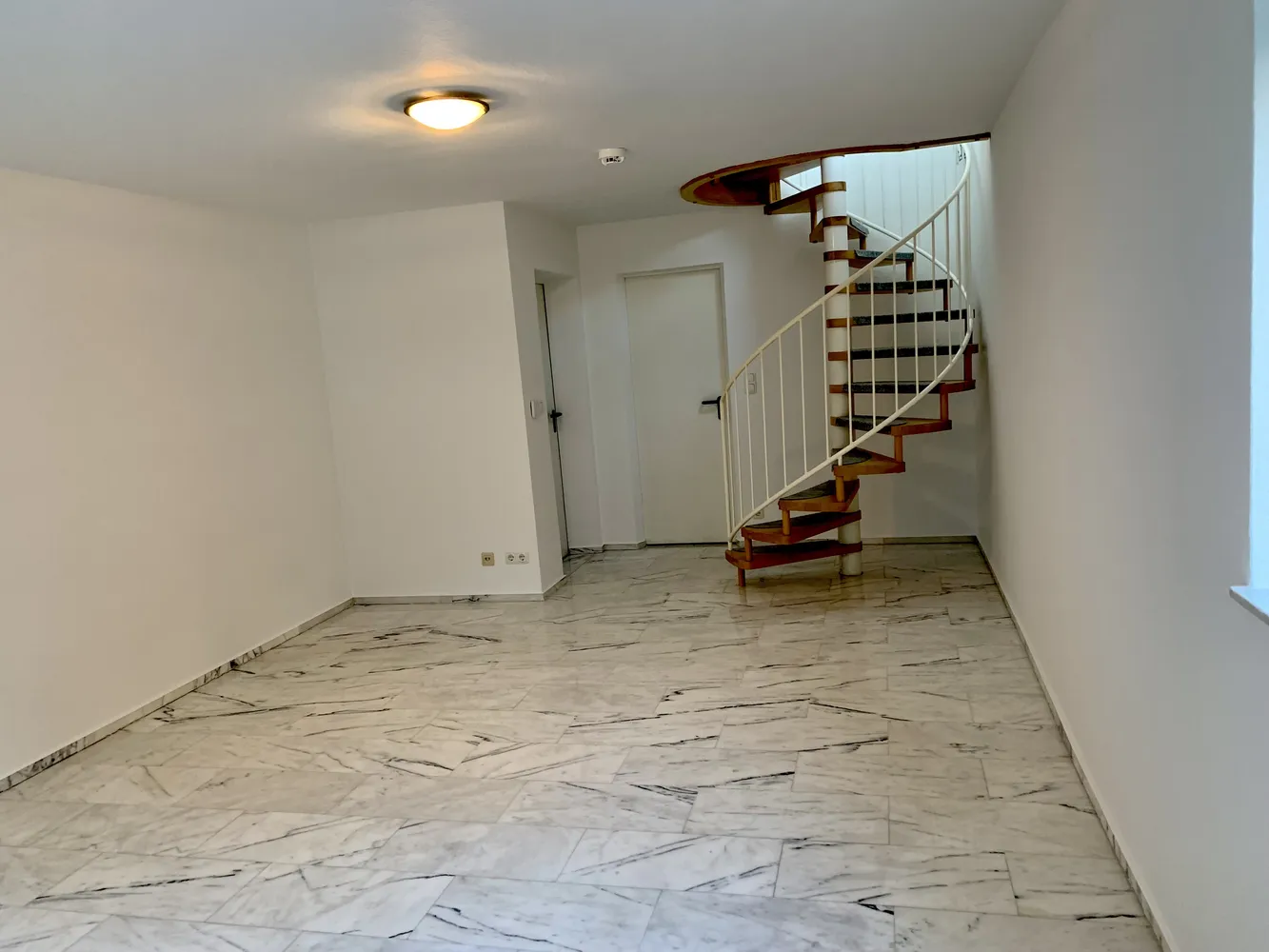 2 Zimmer Wohnung mit 64 m² in Hamburg – Bild 9