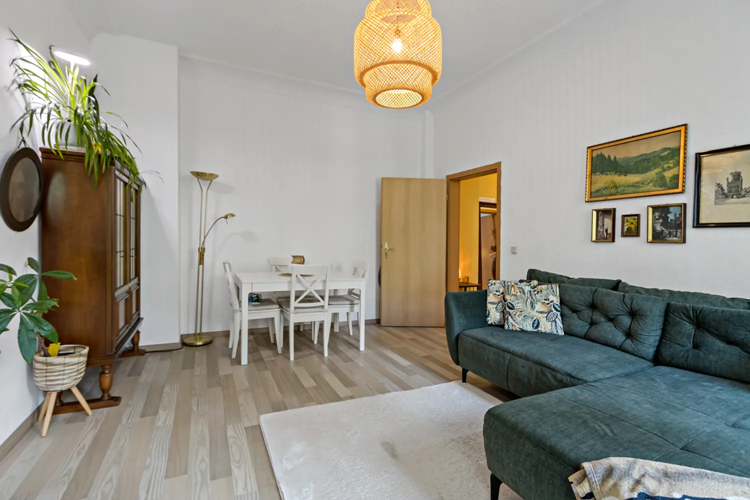 2 Zimmer Wohnung mit 57 m² in Halle (Saale) – Bild 6