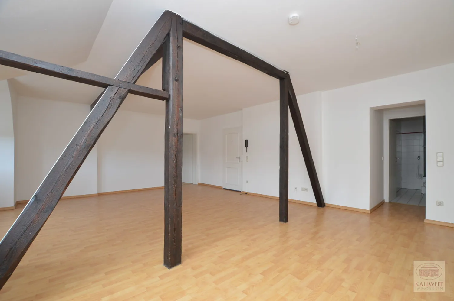 1 Zimmer Wohnung mit 56 m² in Düsseldorf – Bild 2