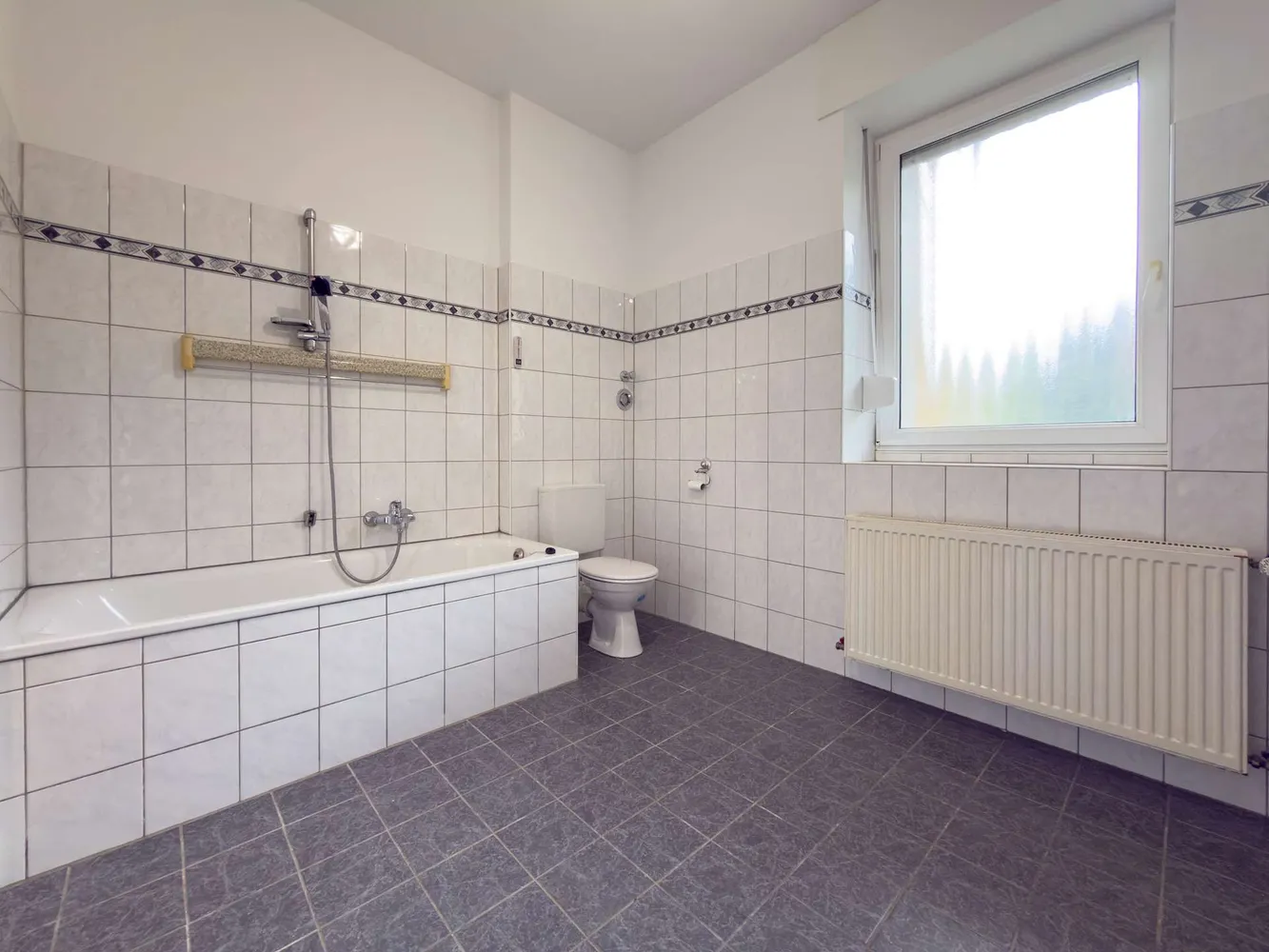 2 Zimmer Wohnung mit 62 m² in Duisburg – Bild 2