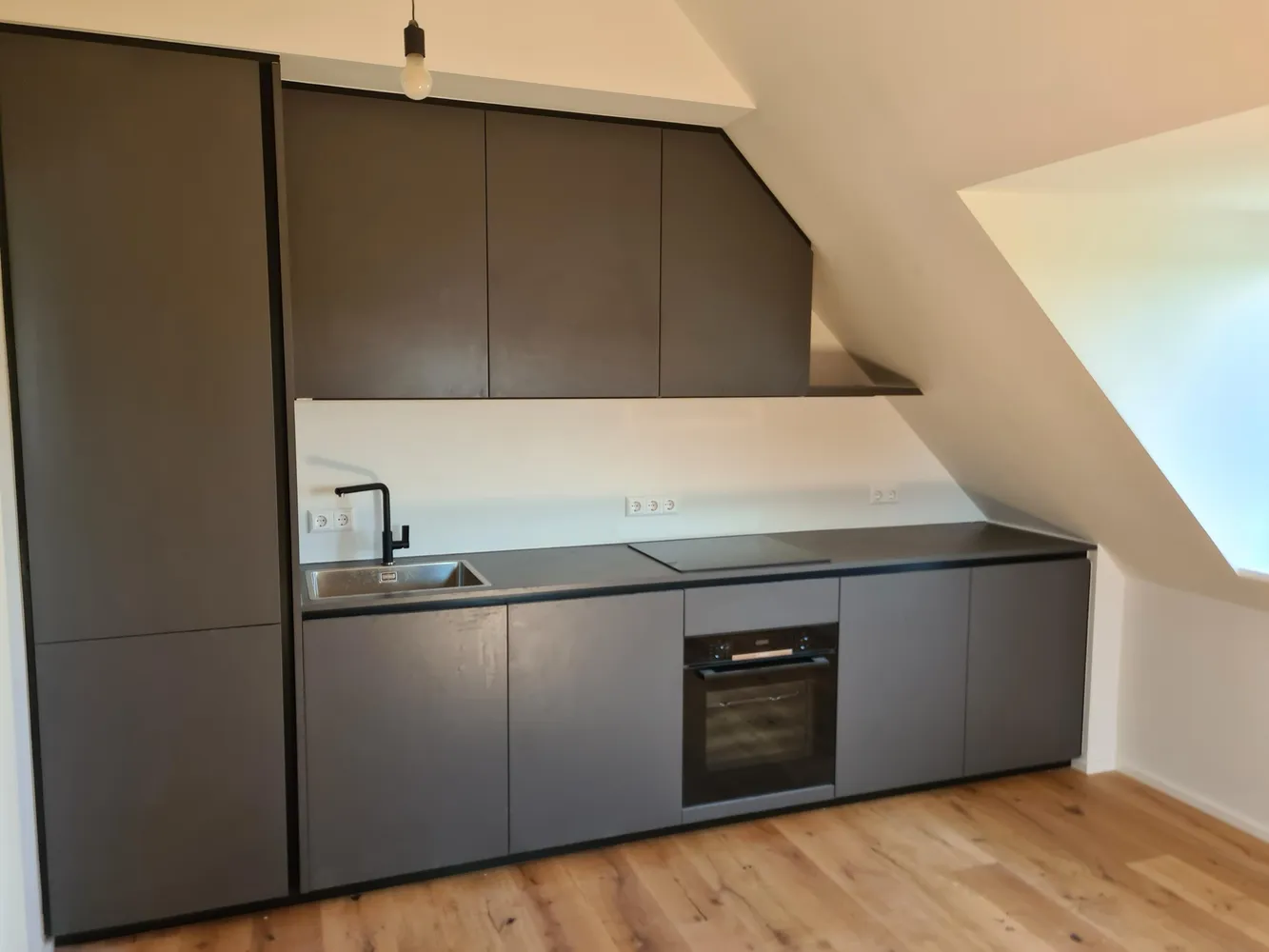 4 Zimmer Wohnung mit 110 m² in Wiesbaden – Bild 3