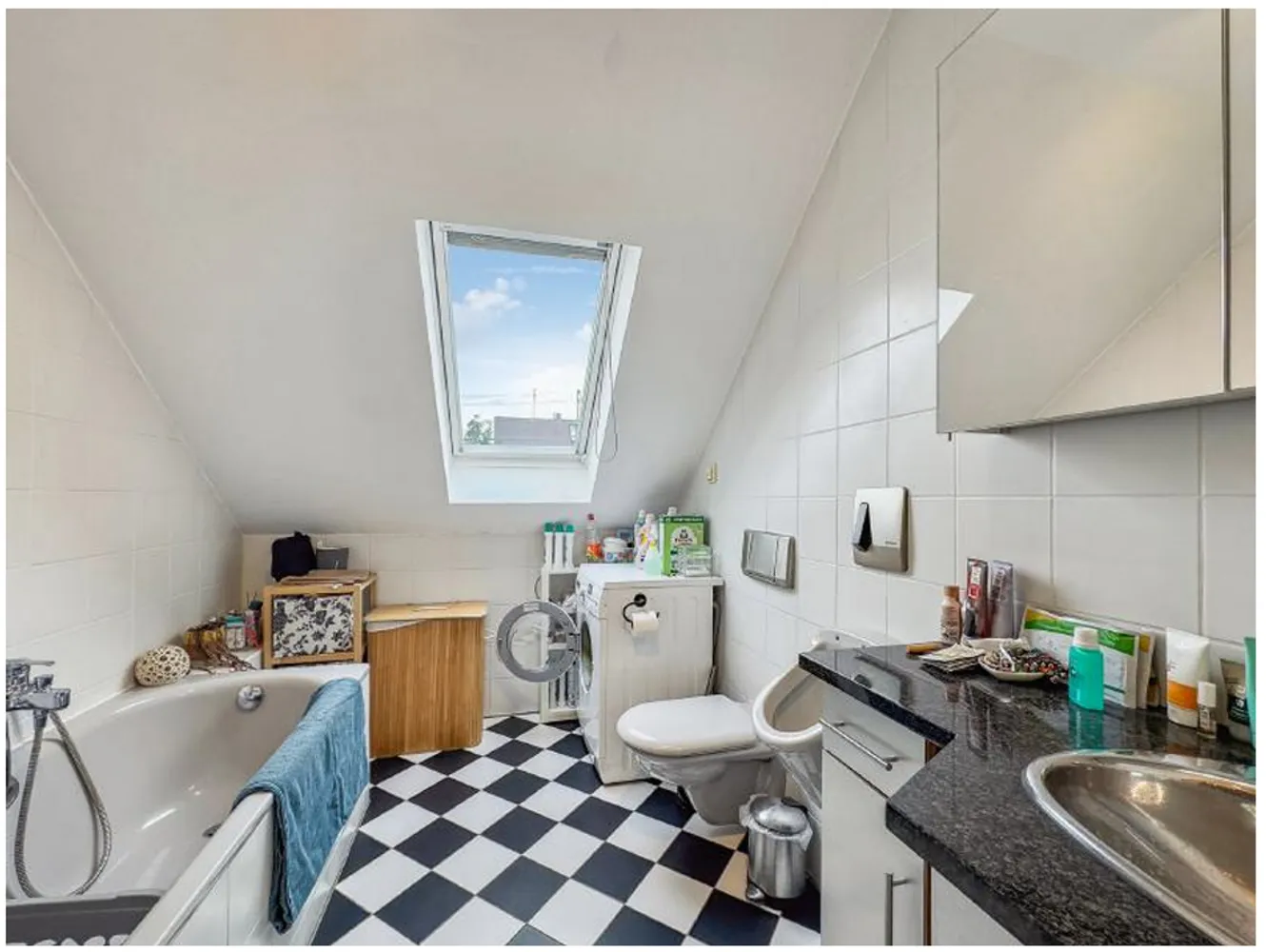 3 Zimmer Wohnung mit 92 m² in Frankfurt am Main – Bild 8