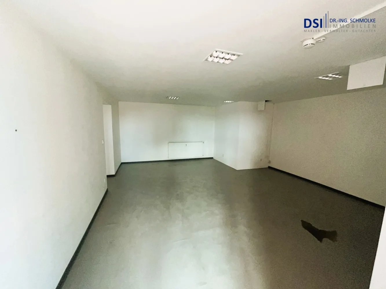 1 Zimmer Wohnung mit 200 m² in Köln – Bild 12
