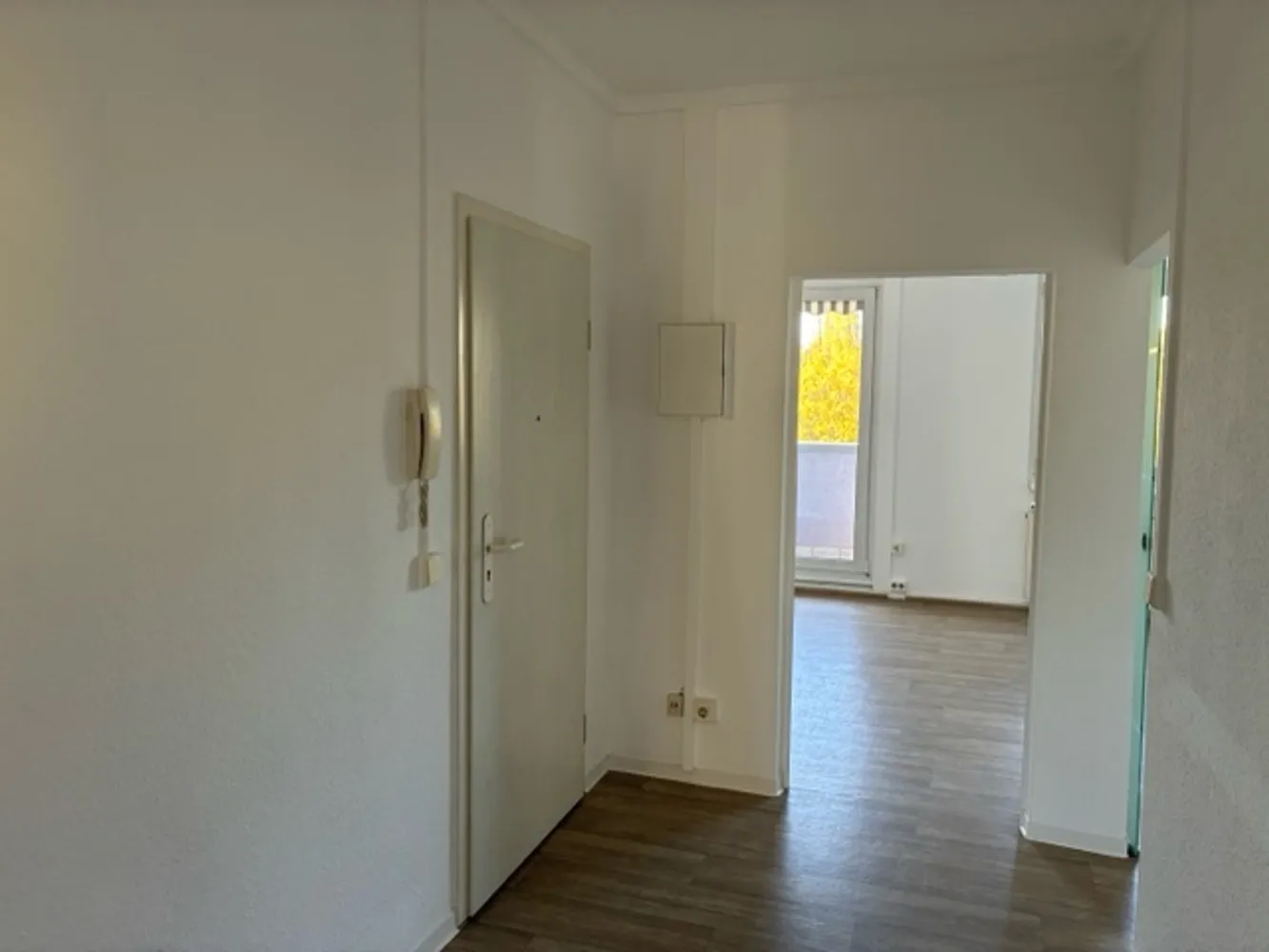 4 Zimmer Wohnung mit 65 m² in Dessau-Roßlau – Bild 2