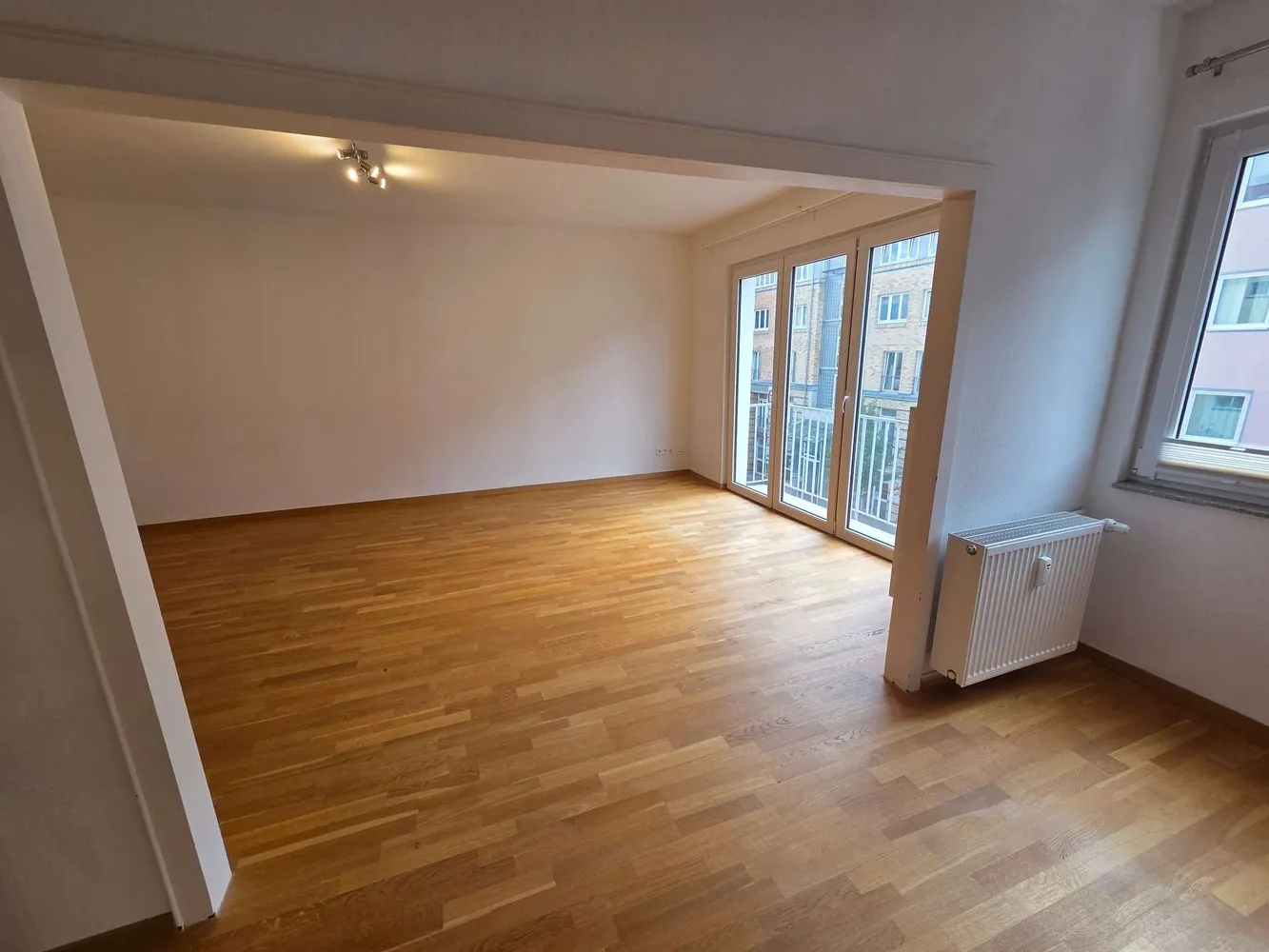 2 Zimmer Wohnung mit 73 m² in Frankfurt am Main – Bild 2