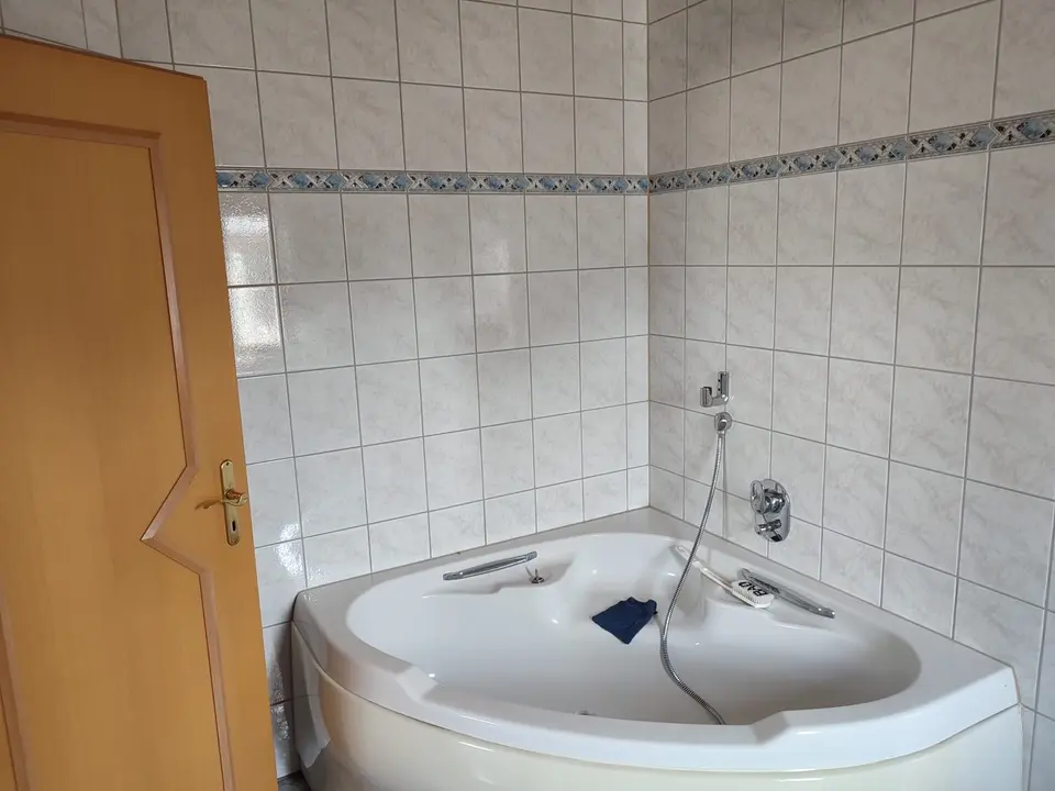 4 Zimmer Wohnung mit 180 m² in Saarbrücken – Bild 7