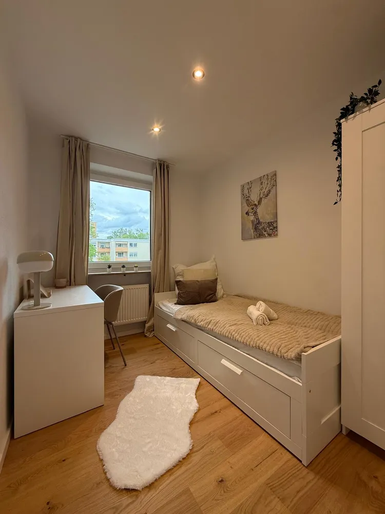 5 Zimmer Wohnung mit 70 m² in München – Bild 9