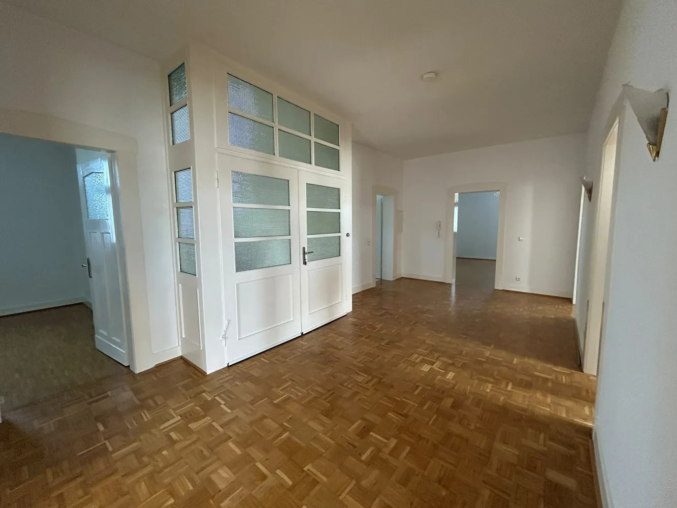 6 Zimmer Wohnung mit 158 m² in Bochum – Bild 1