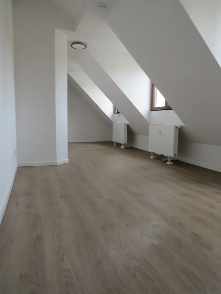 3 Zimmer Wohnung mit 84 m² in Wiesbaden – Bild 4