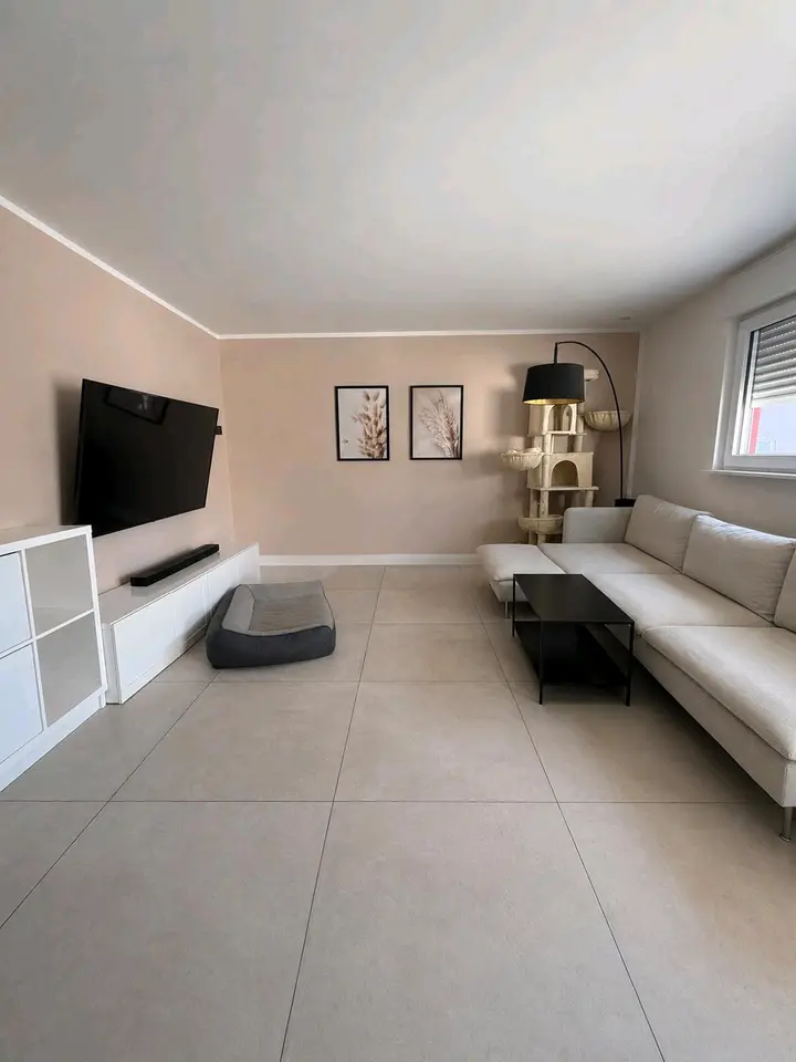 3 Zimmer Wohnung mit 85 m² in Wiesbaden – Bild 1