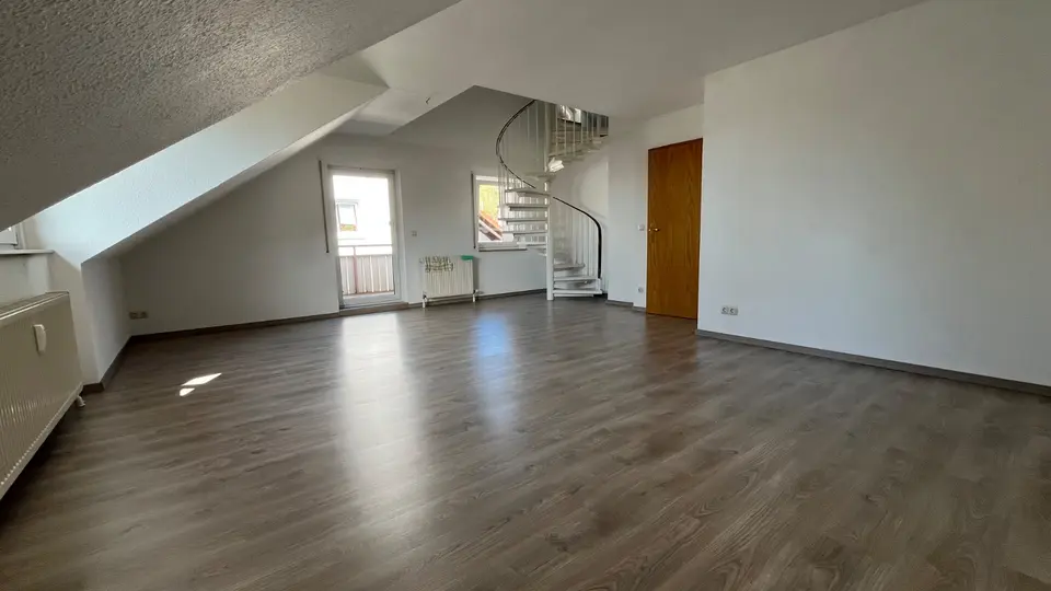 4 Zimmer Wohnung mit 95 m² in Werdau – Bild 3