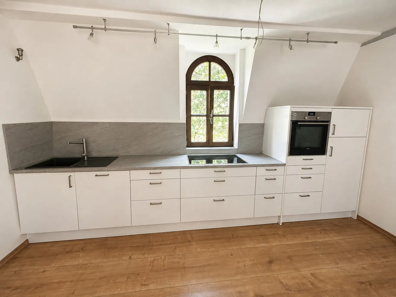 5 Zimmer Wohnung mit 98 m² in Essen – Bild 2